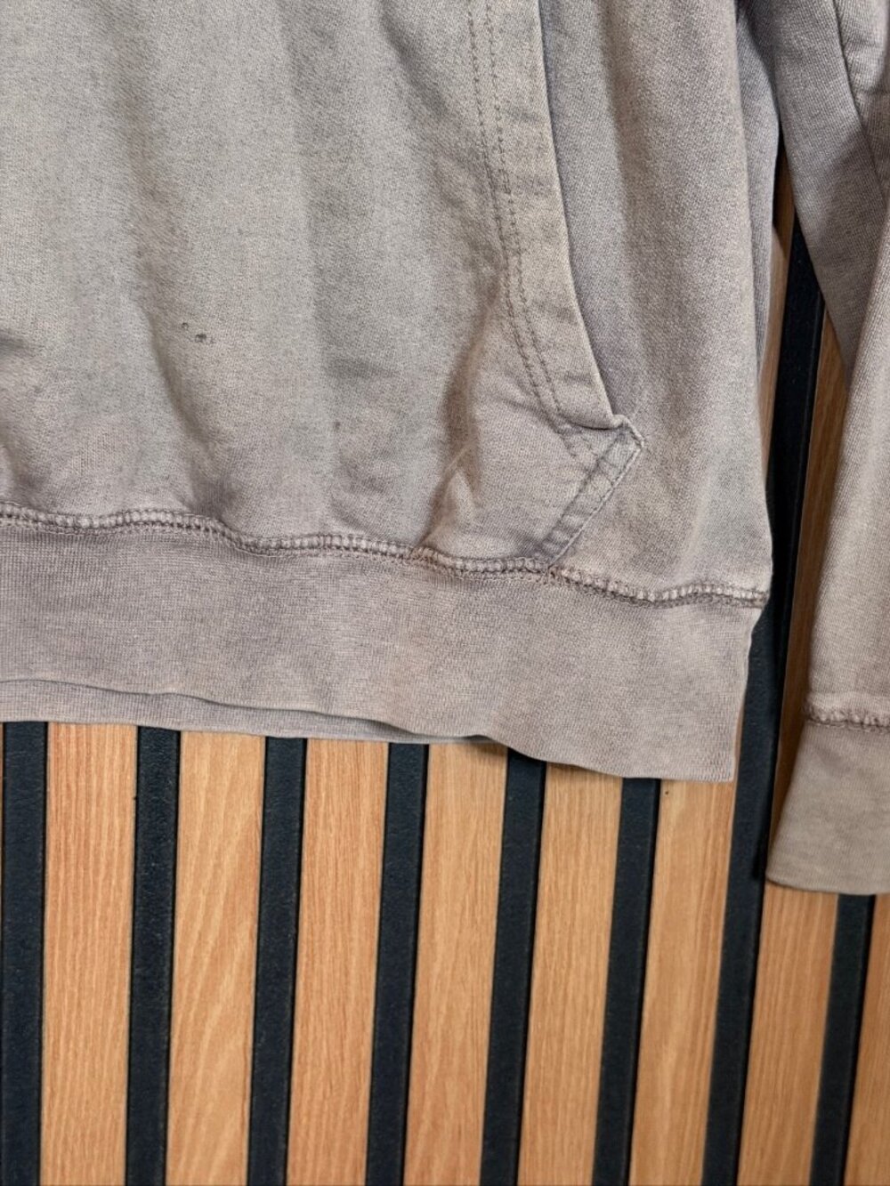 Ted Lasso Sweater Large Mens Gray Fleece Pull Over Drawstring A.F.C - Picture 6 of 8